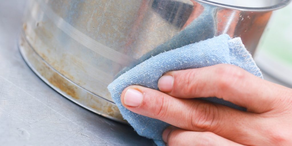 Comment Nettoyer Une Poêle Tefal Brûlée ? En Mars 2025